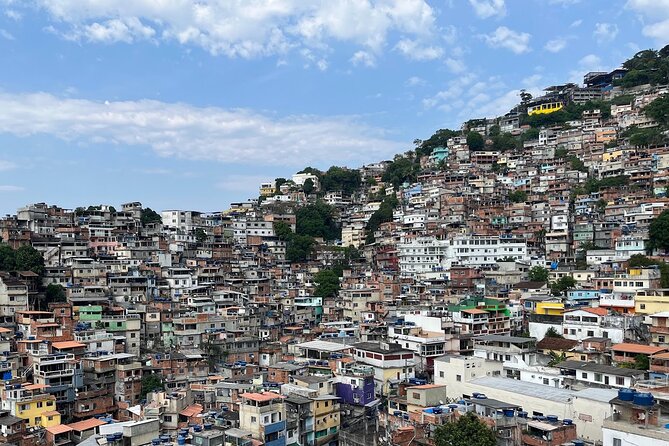 2h30 circuit in the Vidigal Favela - Vidigal Break at a Local’s Place: 30 Minutes of Calm and Real Perspective