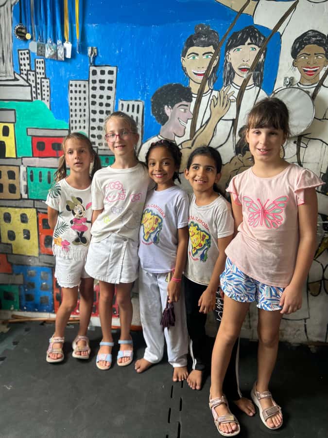 A Walk in the Rocinha Favela: Women Leading the Way - Street art, arts-and-crafts, and the kind of markets you can actually use
