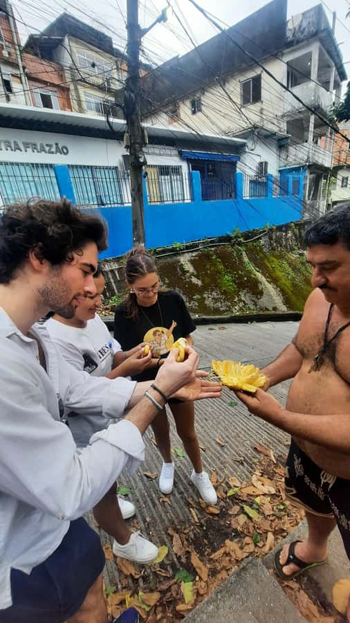 A Walk in the Rocinha Favela: Women Leading the Way - Meeting near Universal Church: first impressions and safety layers