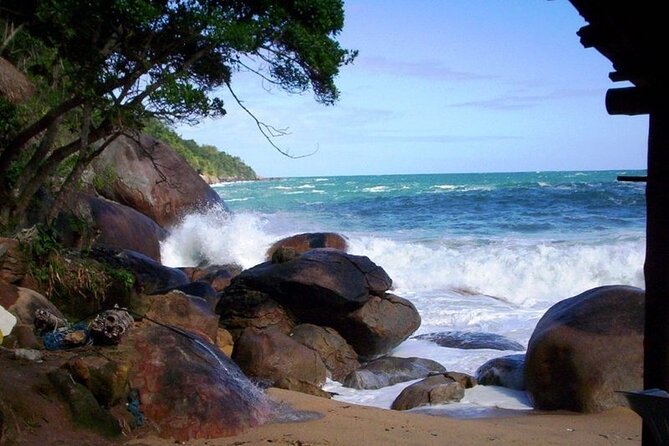 Adventure Experience to Saco Bravo Waterfall - BY PARATY TOURS - Small-group advantage: max 10 people means better movement and fewer headaches