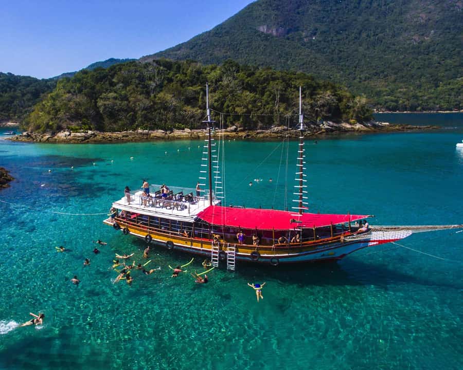 Adventures in Angra and Ilha Grande with Guide and Lunch - Lunch at Praia de Japariz: what’s included, what’s not