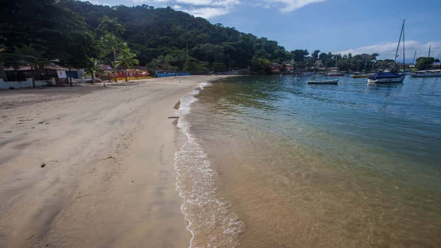 Angra dos Reis: Boat Tour in Ilha Grande and Lagoa Azul - Santa Luzia boarding: convenient start, no hotel pickup