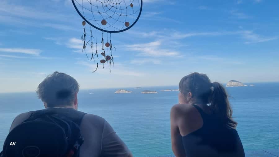 AVenturismo 2 Irmãos hill + Vidigal Favela - Price and value: is $48 per person worth it for 4 hours?