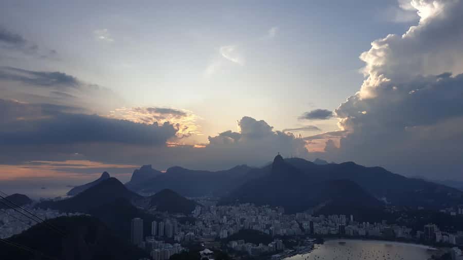 AVenturismo Pão de Açúcar - Morro da Urca Stop and the Quick Finish at Praia Vermelha