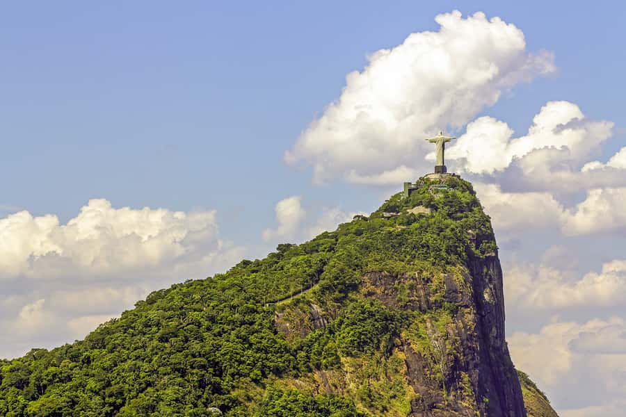 Christ the Redeemer Entry Ticket by Corcovado Train - Crowd Reality and Photo Strategy at the Top