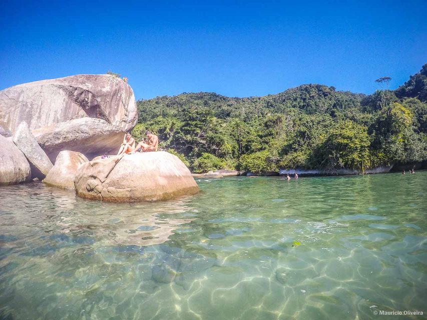 Day Tour to Trindade: Nature and Sea Adventure from Paraty - Caixa D’aço: the natural pool swim and what to expect