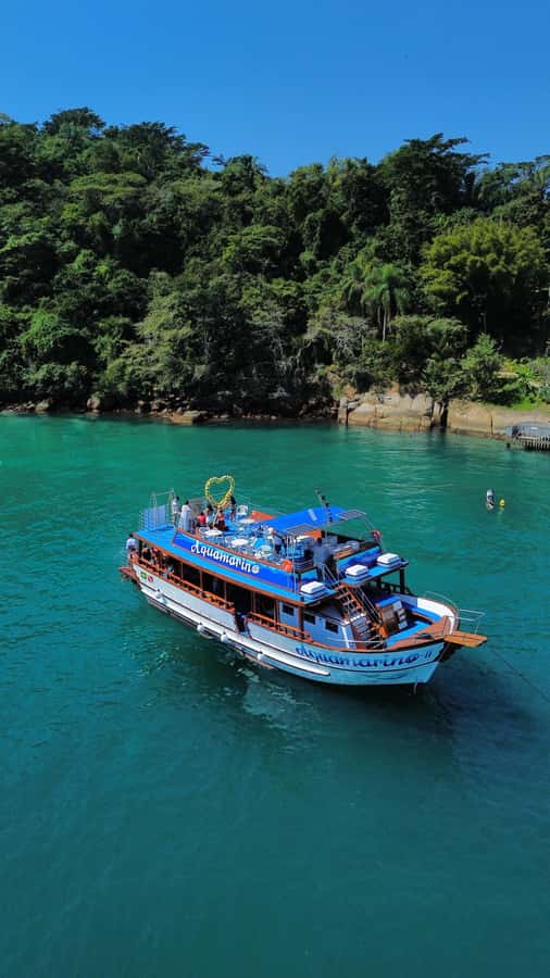 Discover Paraty's Best Islands on an Exclusive Schooner Tour - Why the Aquamarina II feels different from a typical boat day