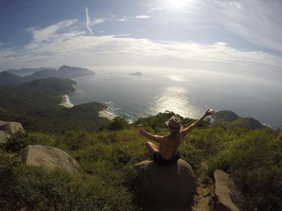 Discover Pedra do Telégrafo: Scenic Hike with Expert Guide - The best way to get photos without turning it into stress