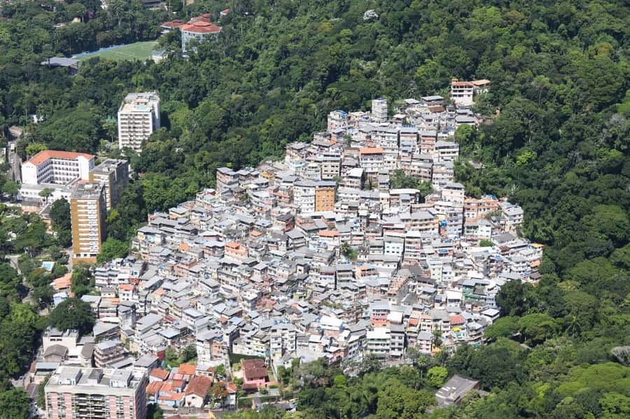 Discover Rocinha: Guided Tour of the Famous Favela - Terraces and photo stops: where the contrast becomes clear