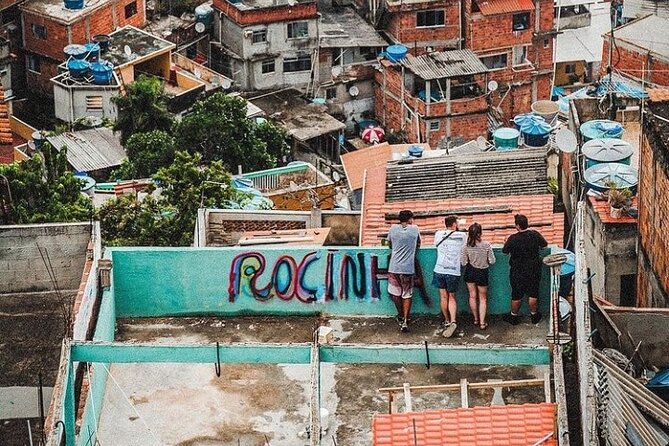 Explore the history and culture of Favela da Rocinha - The motorcycle ride: the best kind of adrenaline