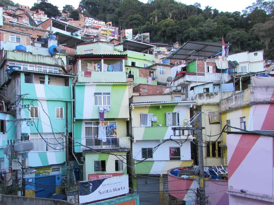 Favela Santa Marta: Walking Tour with local guide - Walking with a local guide, not a lecture