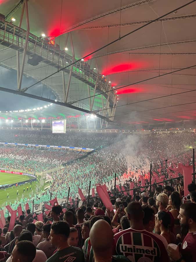 Fluminense Football Match at Maracanã with Local Hosts - Key Takeaways