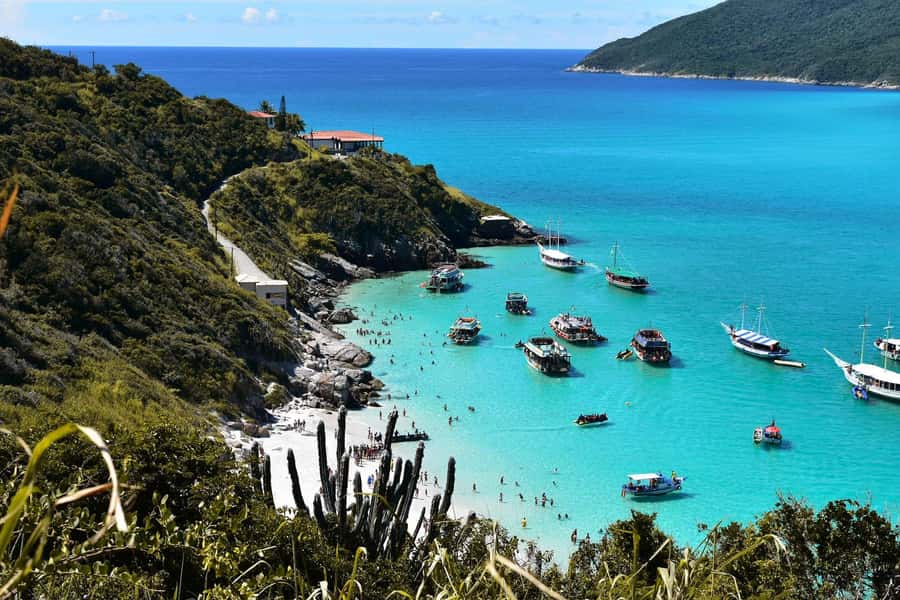 From Rio: Arraial do Cabo Day Trip with Boat Tour - The Drive From Rio to Arraial do Cabo: Why the Day Runs Long