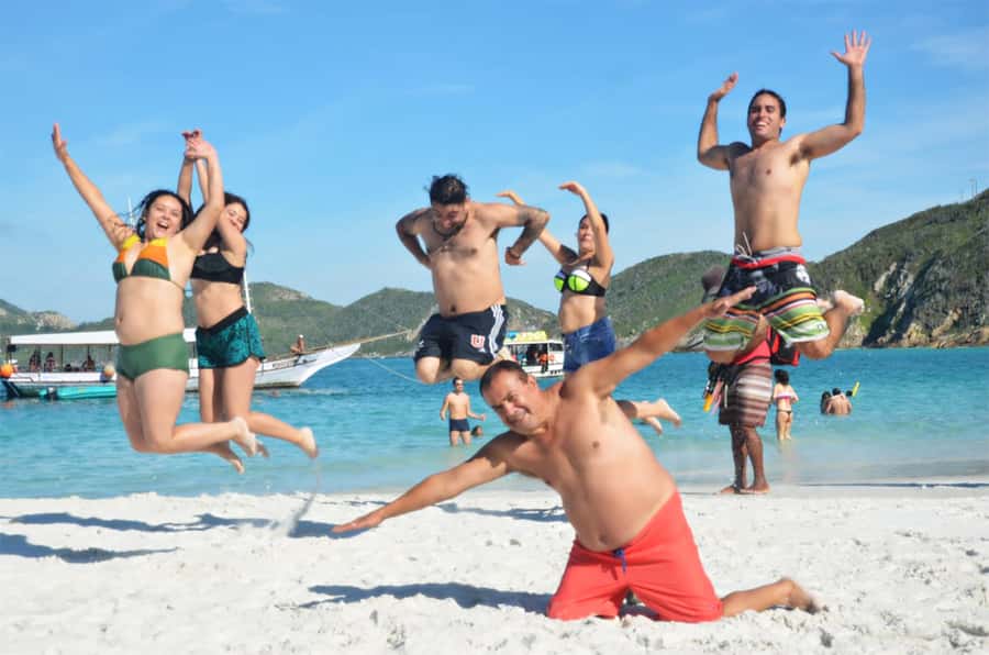 From Rio: Arraial do Cabo - The Brazilian Caribbean Daytrip - Boarding at Praia dos Anjos: schooner vibes and how the boat day is paced
