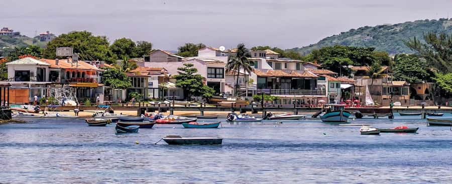 From Rio: Buzios Beaches Day Trip with Boat Ride and Lunch - Lunch at Bastidores Gourmet: included, but plan for basic