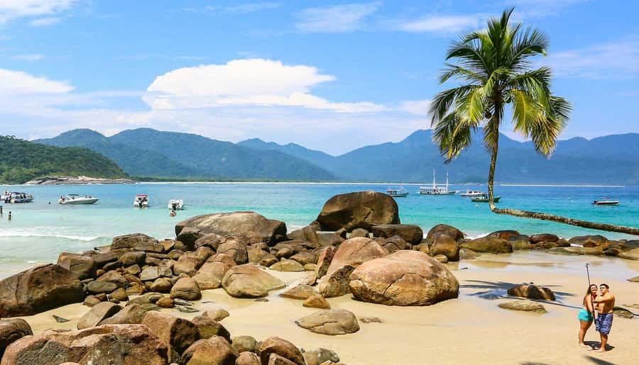 From Rio de Janeiro: Angra dos Reis & Ilha Grande Day Tour - Praia de Japariz lunch: what’s included, what isn’t, and when you’ll be eating