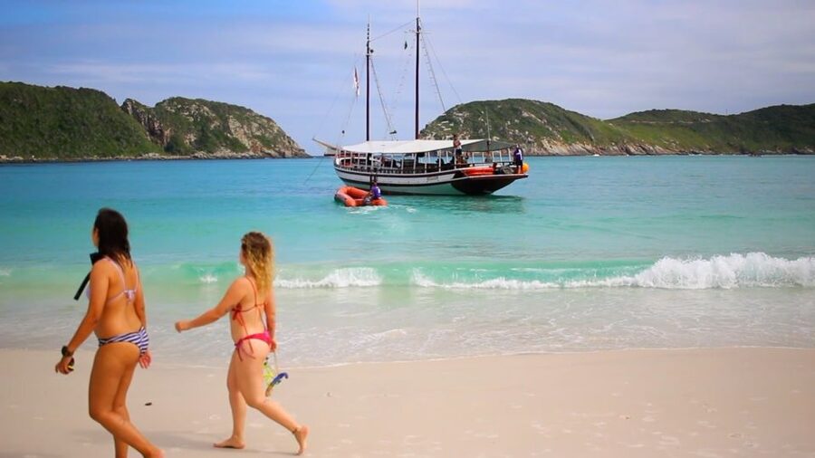 From Rio de Janeiro: Arraial do Cabo Boat Trip with Lunch - Stop-by-stop: what to expect at the beaches and viewpoints