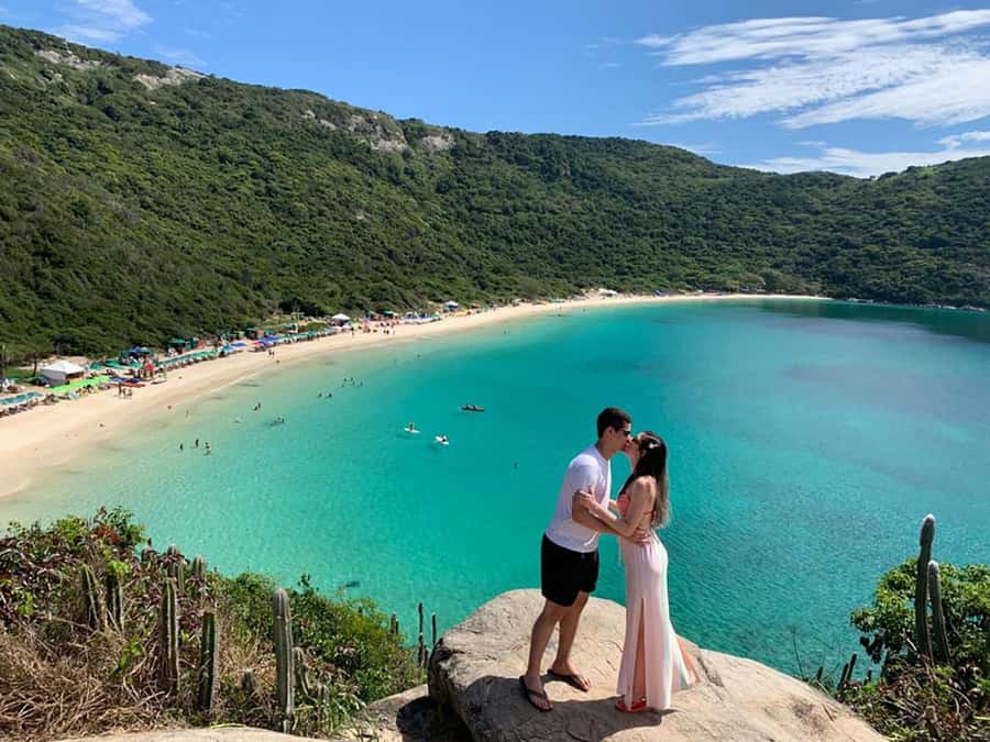 From Rio de Janeiro: Arraial do Cabo Island Day Trip - Praia do Forno: a calm start with that coastal feeling