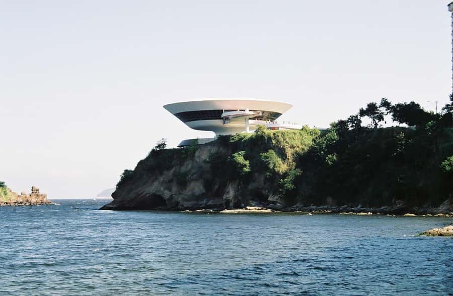 From Rio de Janeiro: Niterói Day Trip - Crossing Guanabara Bay on the way to Niterói