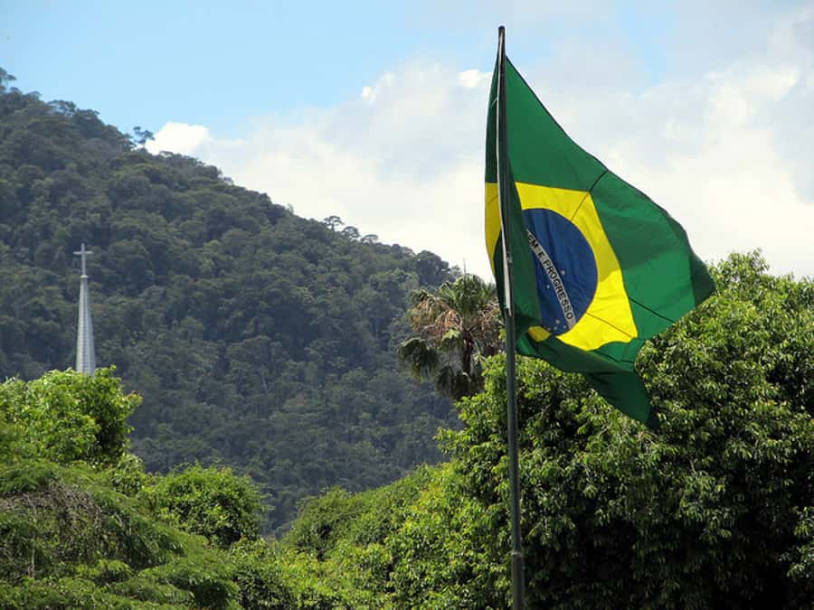 From Rio: Full-Day Tour to The Imperial City of Petrópolis - Petrópolis streets, free time, and the shopping question