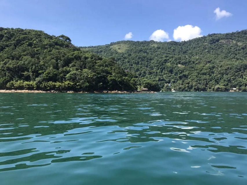 Full-Day Tour to Angra dos Reis and Ilha Grande - From Ipanema to the bay: what the 2.5-hour coach ride really does