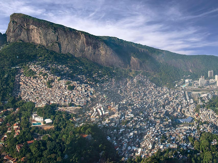 Guided Excursion: Get to Know Rocinha - What to Bring (So You Don’t Lose Time or Comfort)