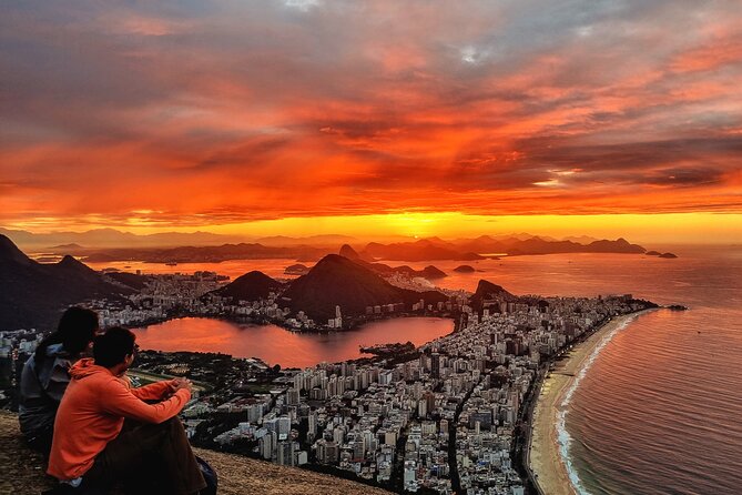 Half Day Hiking Tour Morro Dois Irmaos and Favela Vidigal - The Sunrise Timing Option: Two Excursions in One