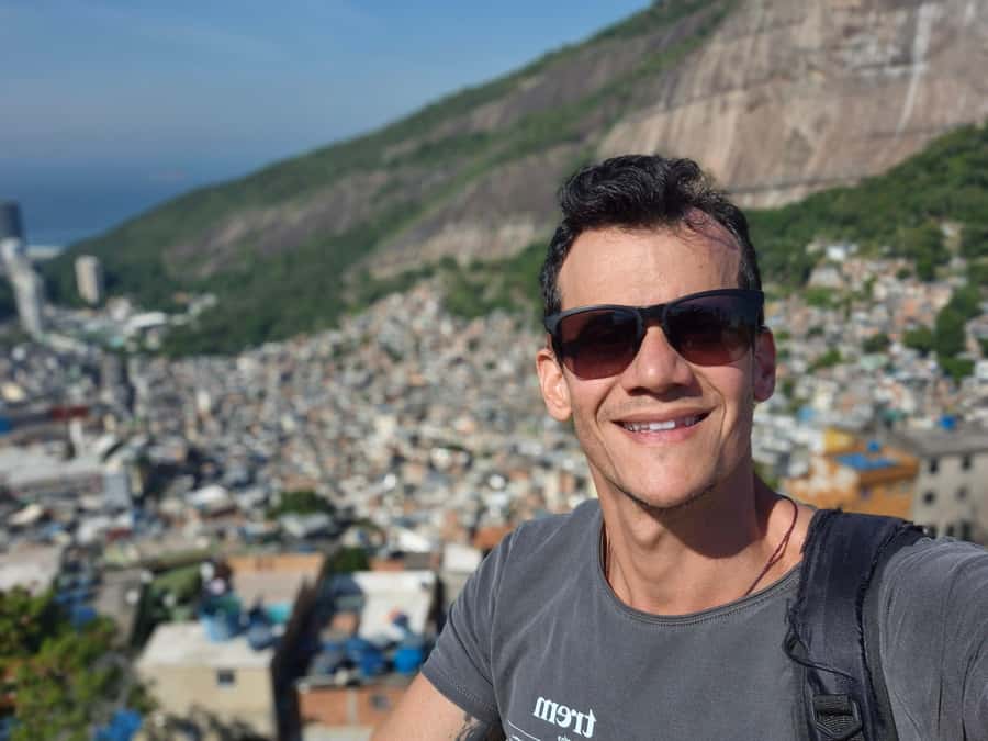 Jeep'n'Culture: Rocinha Favela and Tijuca Rainforest Tour - Drive up Estrada da Gávea and the Club Bar viewpoint break