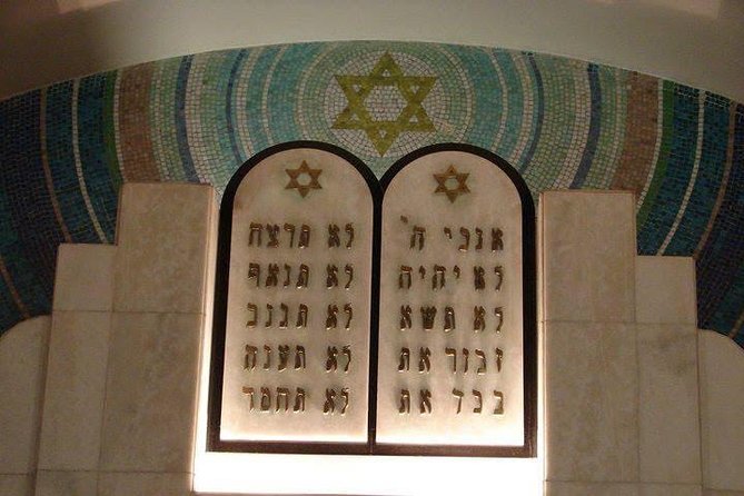 Jewish Tour in Rio de Janeiro - Leblon by the Synagogues: Beit Lubavitch and Midrash