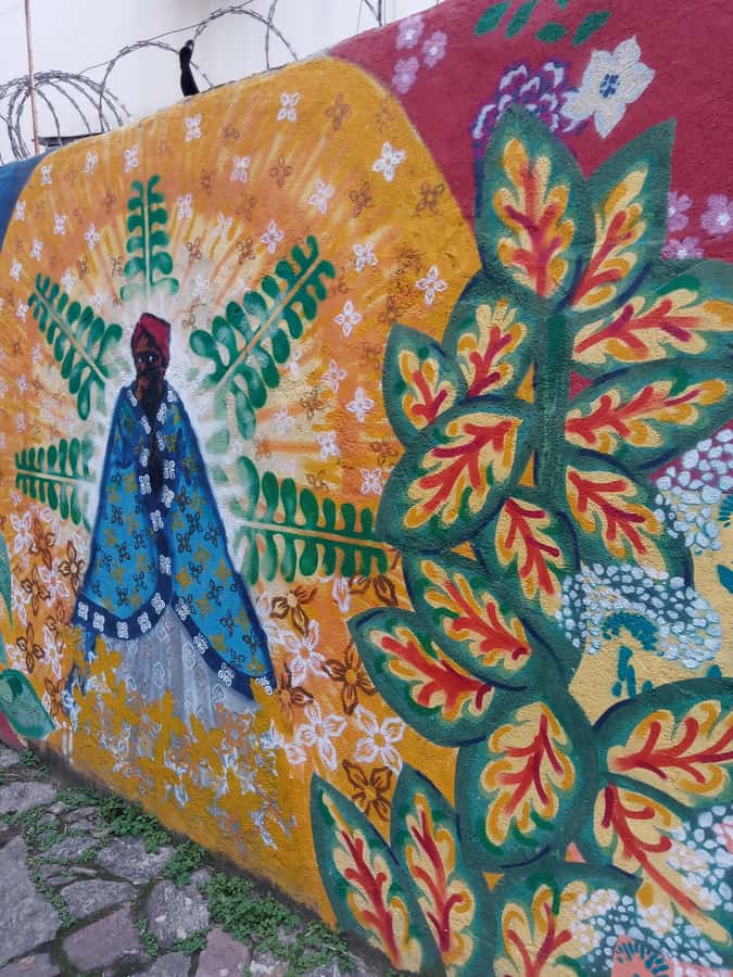 Little Africa - Walking tour from the passed to the future - Stops and stories: market, stores, homes, and graveyards