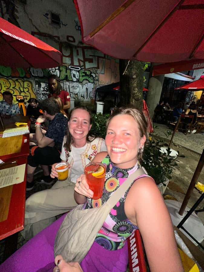 More than a Pub Crawl: An Authentic Night Experience in Rio - The dance and music sequence: where you stop watching and start moving