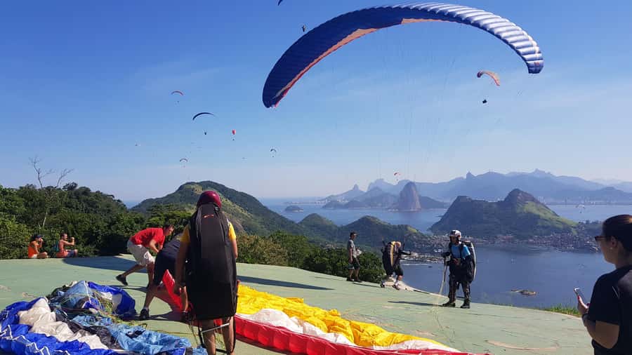 Niterói: Paragliding Experience with GoPro Photos and Video - Niterói City Park launch: aerial views, briefing, and ramp reality