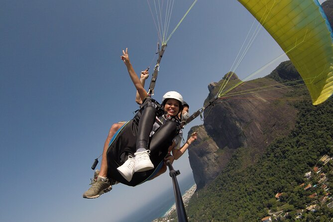 Paragliding in Rio de Janeiro - The Landing at São Conrado Beach and the Real Pace of the Experience