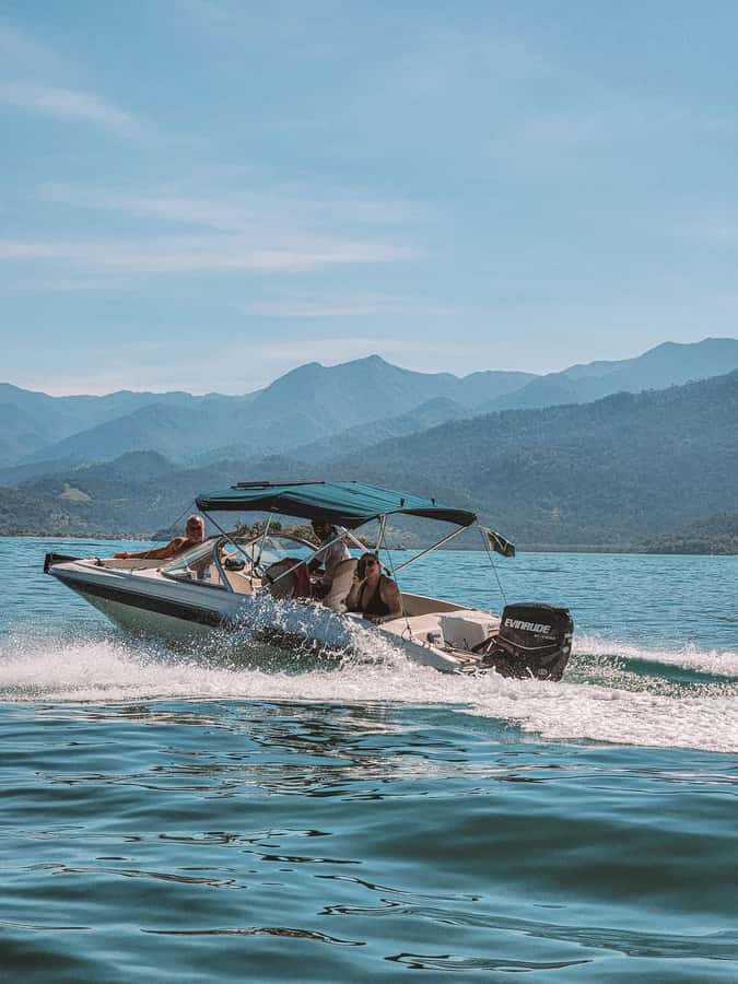 Paraty: A Private Speedboat Experience in Mamangua - Why Saco do Mamangua is special on a speedboat day