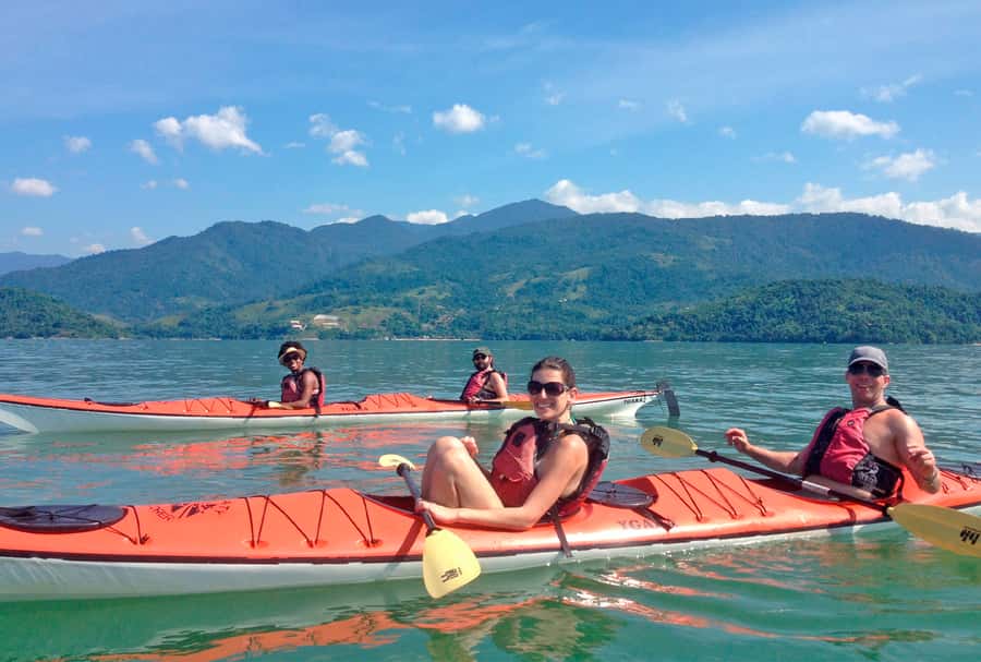 Paraty Bay: Half-Day Mangroves and Beaches Tour by Kayak - What to Bring and How to Dress for a Kayak Bay Day