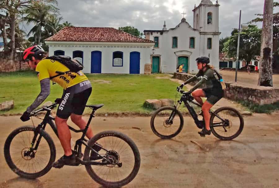 Paraty: Half-Day Bike Rental - Beaches around Paraty: bike paths plus easy kiosk breaks