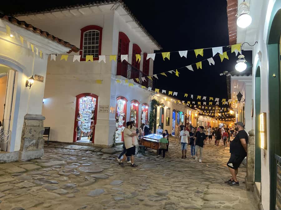 Paraty: Historic Centre Walking Tour & Cachaça Tasting - Value for $19: what you’re really paying for