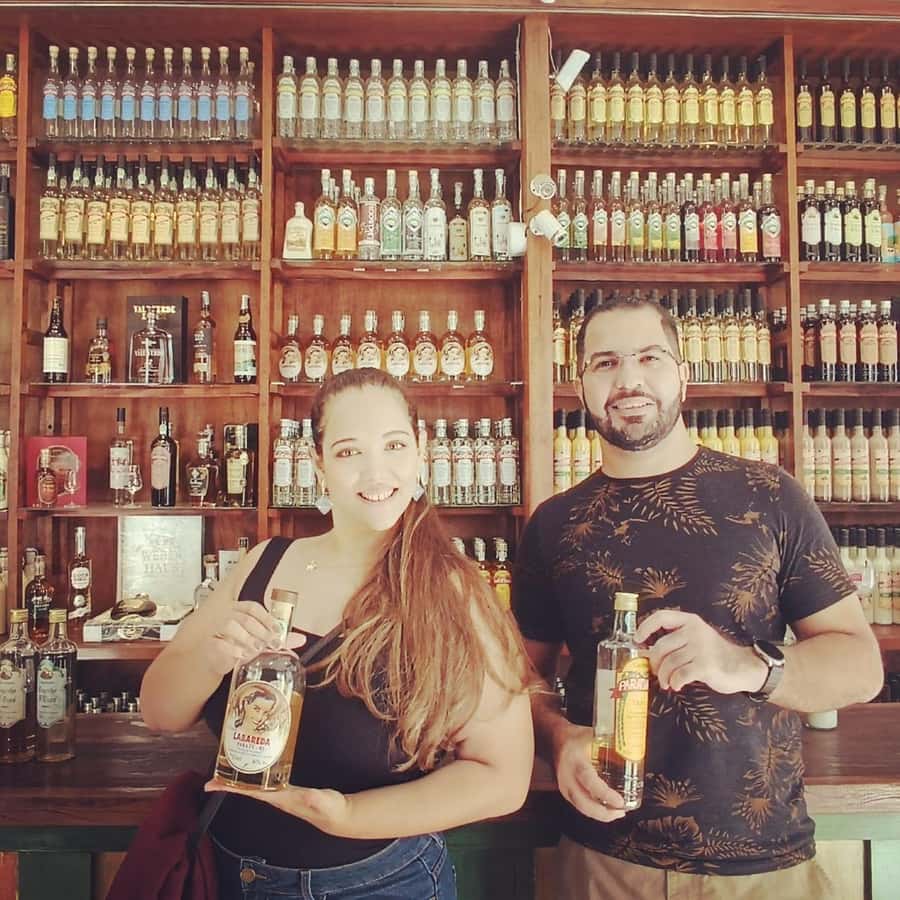 Paraty Historic District: Walking Tour with Cachaca Tasting - Craft Houses and Art Studios: Souvenirs Without Losing the Plot