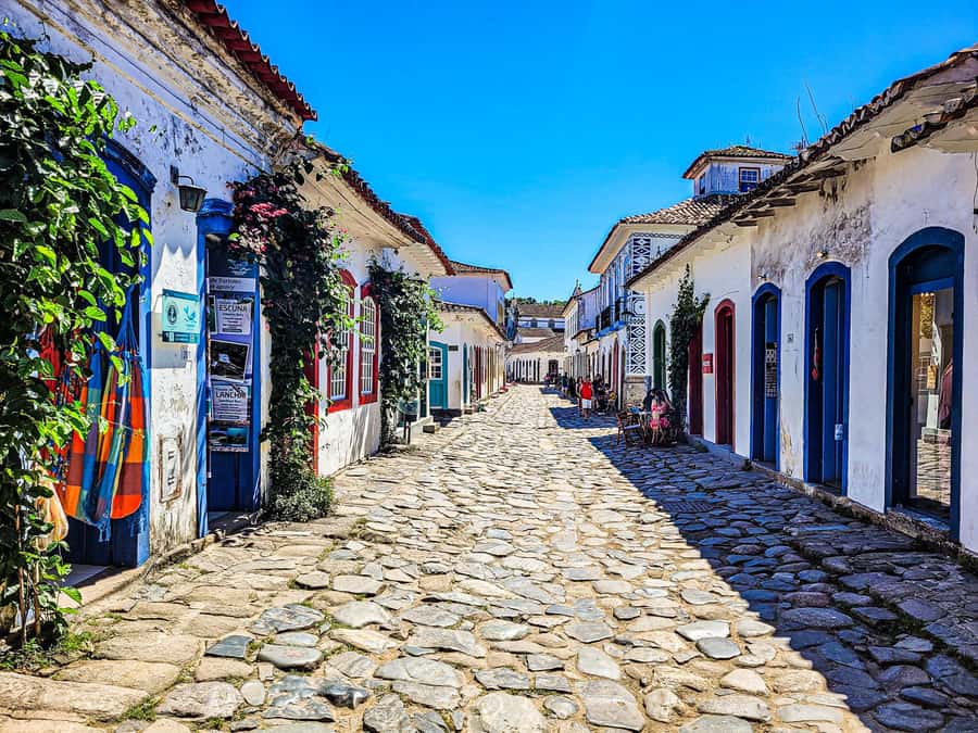 Paraty Historical City Walking Tour - Painted Houses and Pedestrian-Only Streets: What to Look For