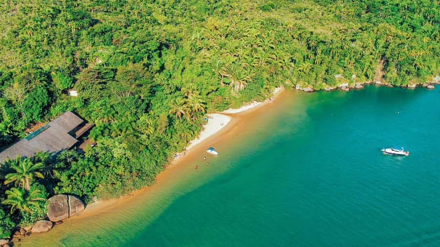 Paraty: Saco do Mamanguá Speedboat Tour - Speedboat plan: how a 6-hour shared ride keeps the day moving