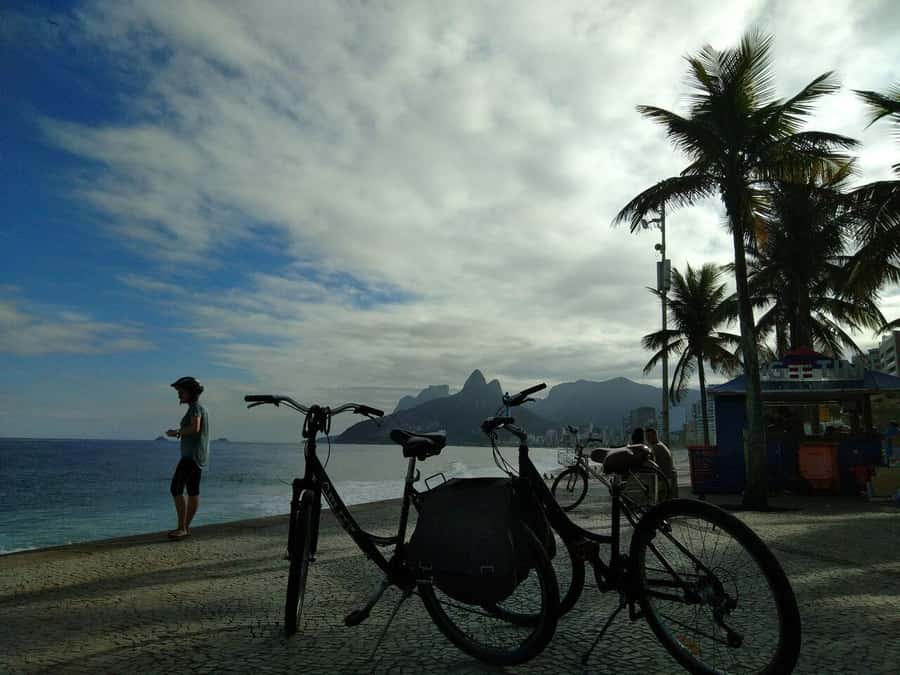 Rio Bike Tour – Discover the Beaches and Lagoon - Rodrigo de Freitas Lagoon: Scenic Cycling Through South Rio
