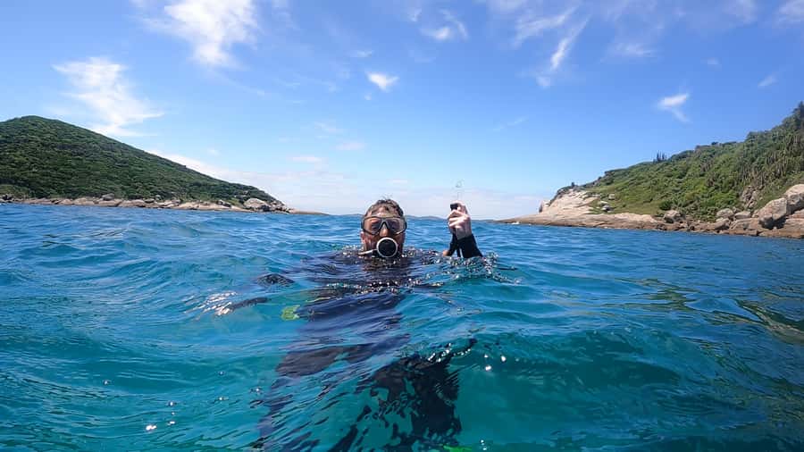 Rio de Janeiro: Arraial do Cabo Scuba Diving Day Trip - The boat day setup: gear up, snacks on board, and a clear plan