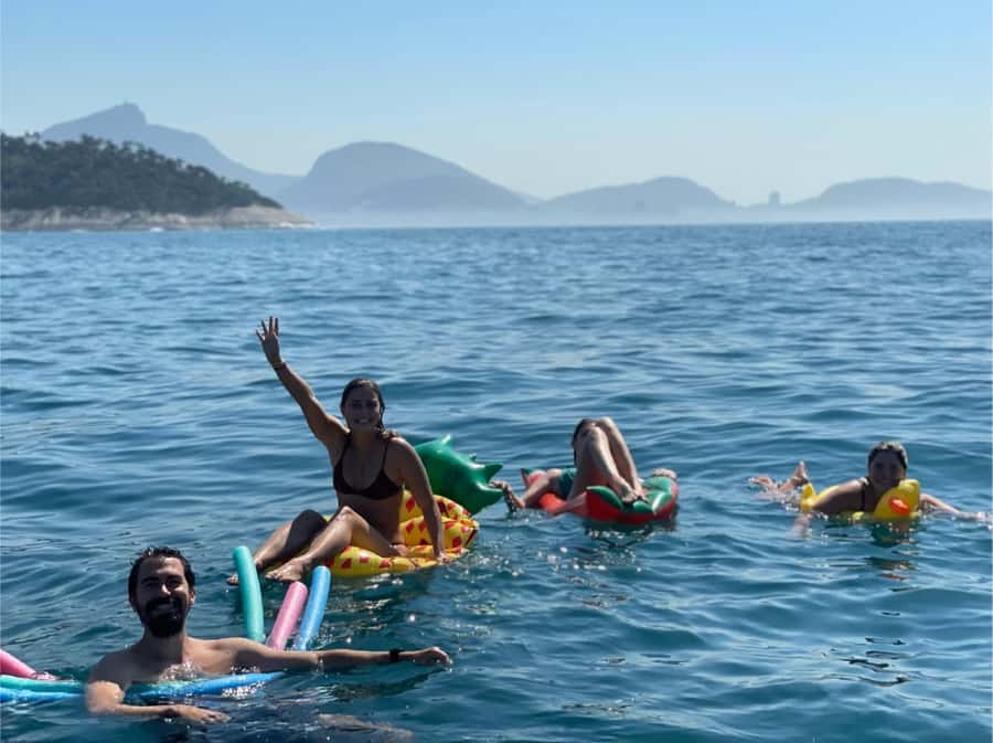 Rio de Janeiro: Boat Tour - Sunset with Beer - Rio sunset by speedboat: why it feels special