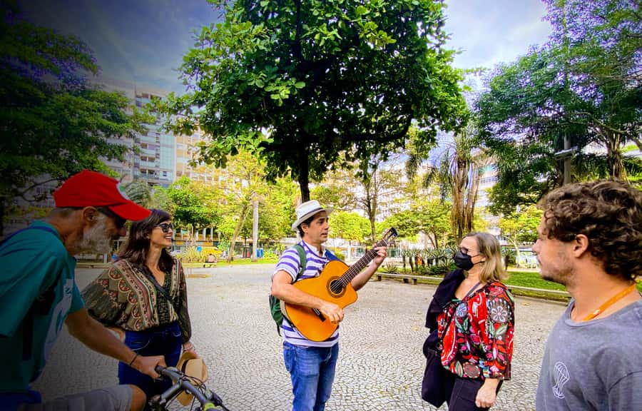 Rio de Janeiro: Bossa Nova Walking Tour with Guide - Live music with the guide: what it does right