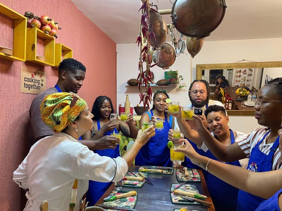 Rio de Janeiro: Brazilian Cooking Class with Hotel Pickup - Choosing Your Main Dish: Feijoada or Seafood Moqueca