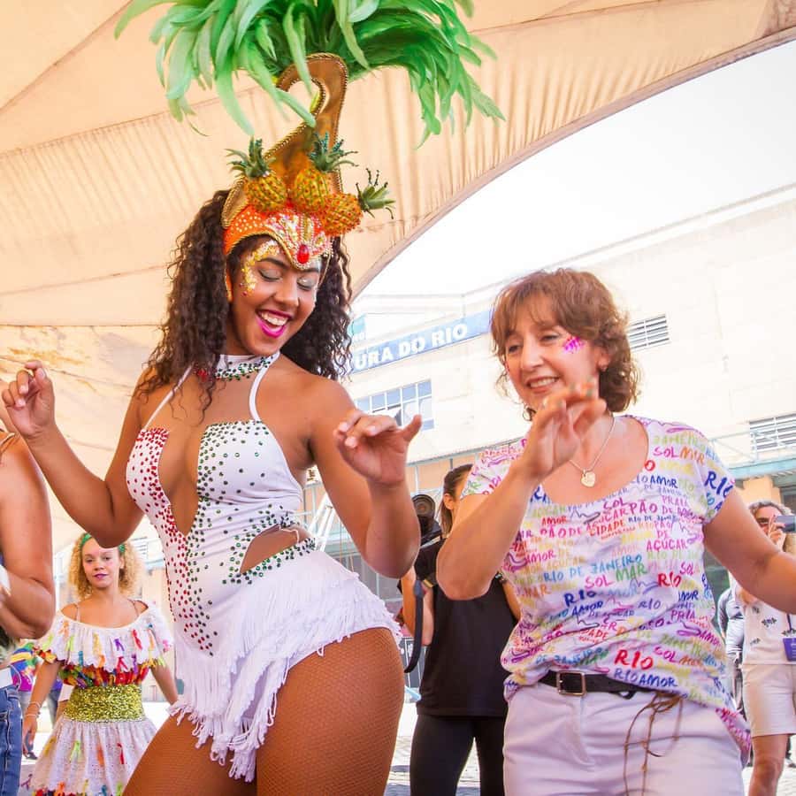Rio de Janeiro: Carnaval Backstage Tour and Samba Class - Inside the Samba School Workshop: Where the Costume Magic Starts