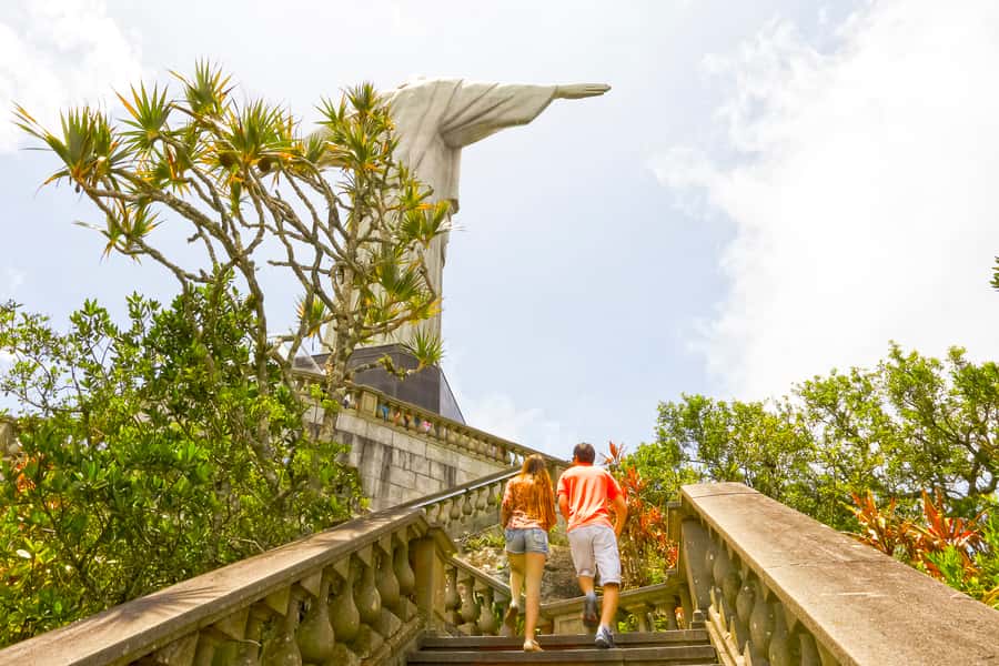 Rio de Janeiro: Christ, Selaron Steps, and Tijuca Park Tour - The morning plan: Christ the Redeemer without the crush