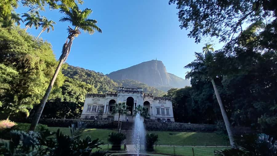 Rio de Janeiro: Christ the Redeemer Guided Hike - Starting at Parque Lage: the calm warm-up
