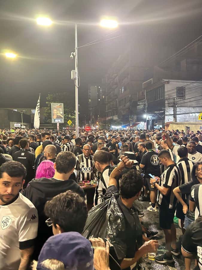 Rio de Janeiro: Enjoy a Botafogo soccer game with Locals - Botafogo at Nilton Santos: why this feels like matchday, not a tourist show