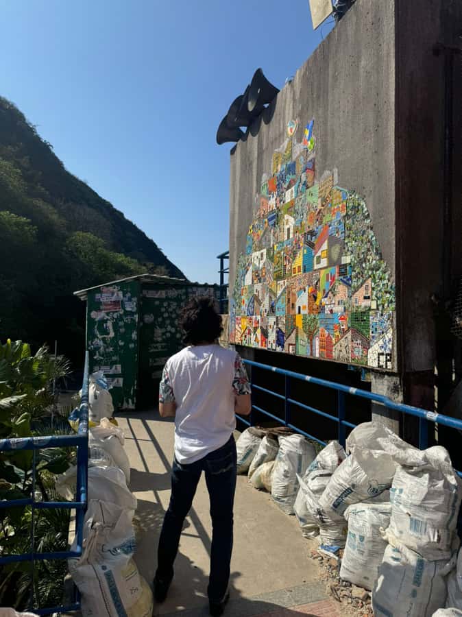 Rio de Janeiro: Favela Santa Marta Top Tour with Local Guide - Praça Corumbá Start, Transfer Reality, and a 3-Hour Time Plan